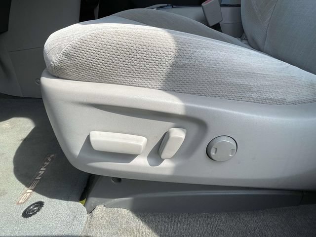 Used 2017 Toyota Sienna LE FWD image 15