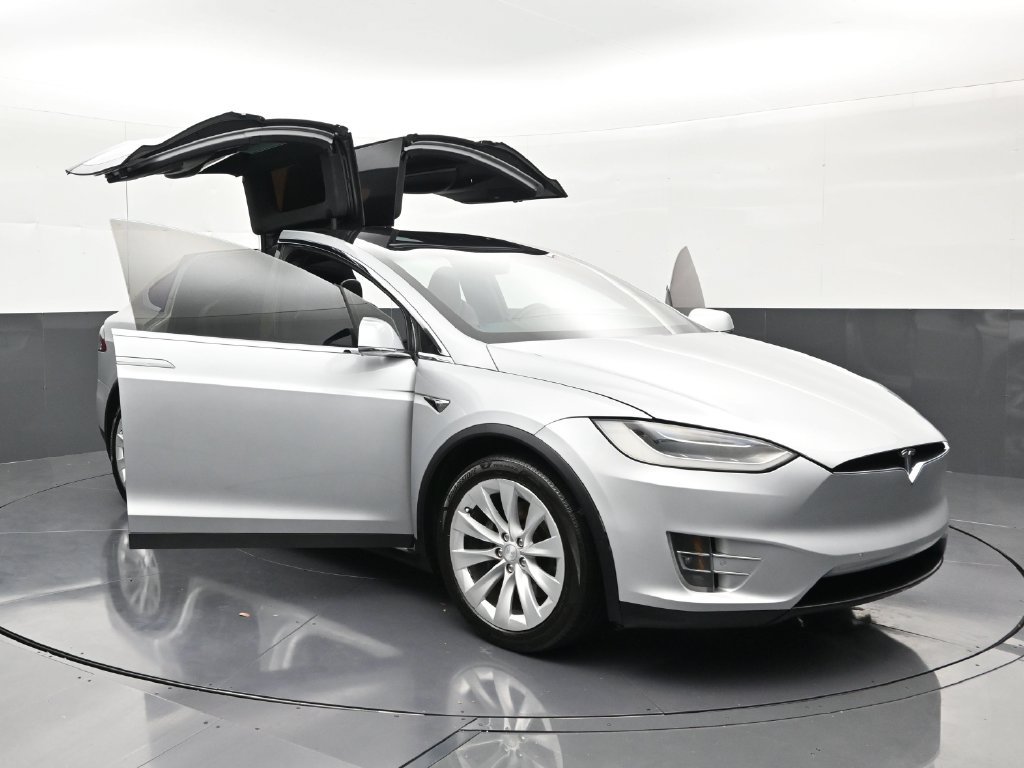 Used 2018 Tesla Model X 100D AWD/4WD image 31