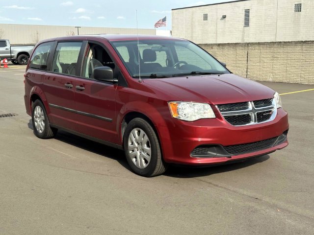 Used 2016 Dodge Grand Caravan American Value Package FWD image 8