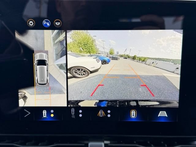 Certified 2025 Chevrolet Equinox LT w/ Safety and Technology Package FWD image 5