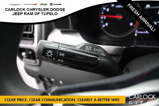 Used 2023 Kia Sorento LX FWD image 17