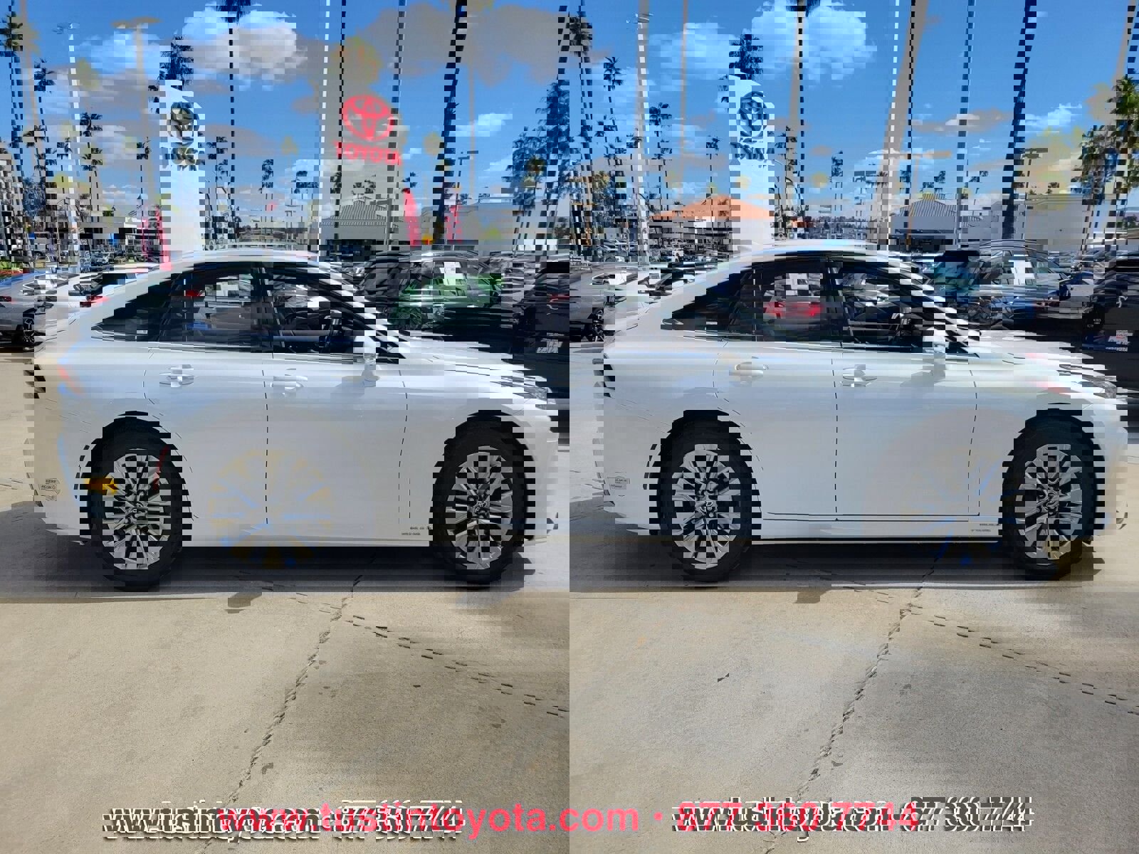 Certified 2022 Toyota Mirai XLE w/ Advanced Technology Package image 3