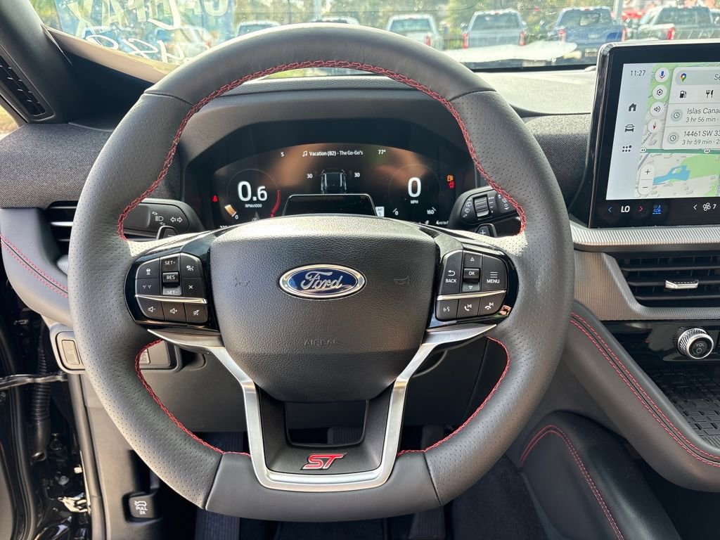 Used 2025 Ford Explorer ST image 17