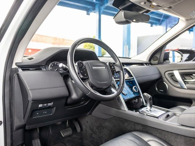 Used 2020 Land Rover Discovery Sport S image 4