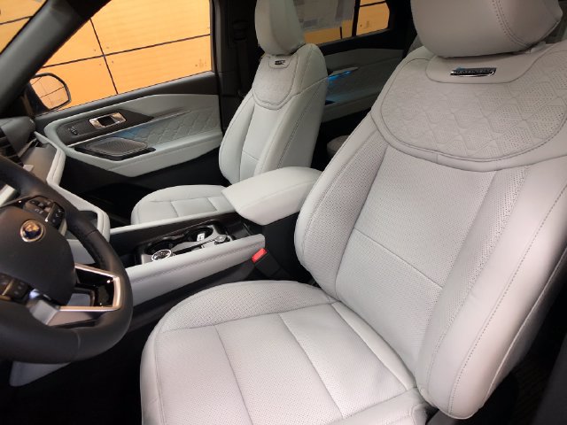 New 2027 Ford Explorer Platinum w/ LUX Leather Package AWD/4WD image 10