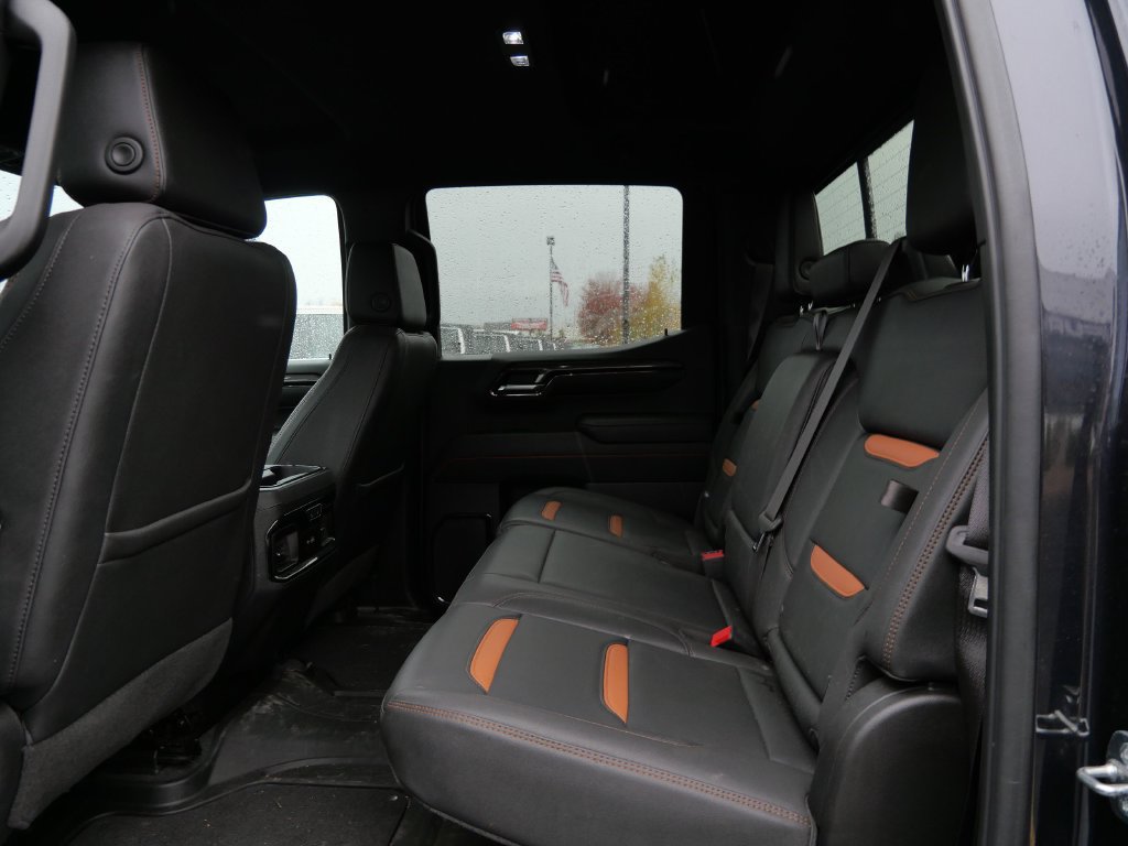 Used 2024 GMC Sierra 1500 AT4 w/ Technology Package AWD/4WD image 19