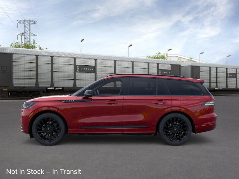 New 2026 Lincoln Aviator Reserve AWD/4WD image 3