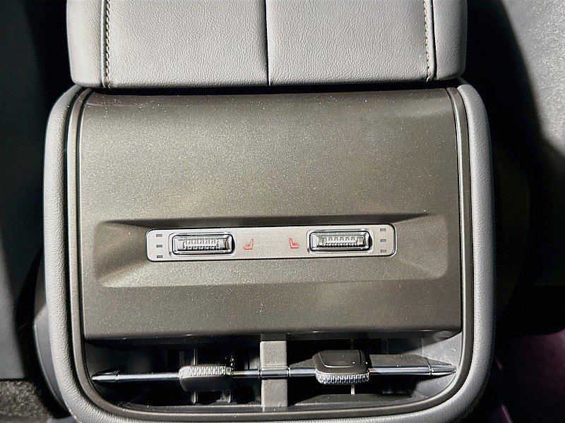 New 2026 Lincoln Nautilus Reserve w/ Jet Appearance Package AWD/4WD image 27