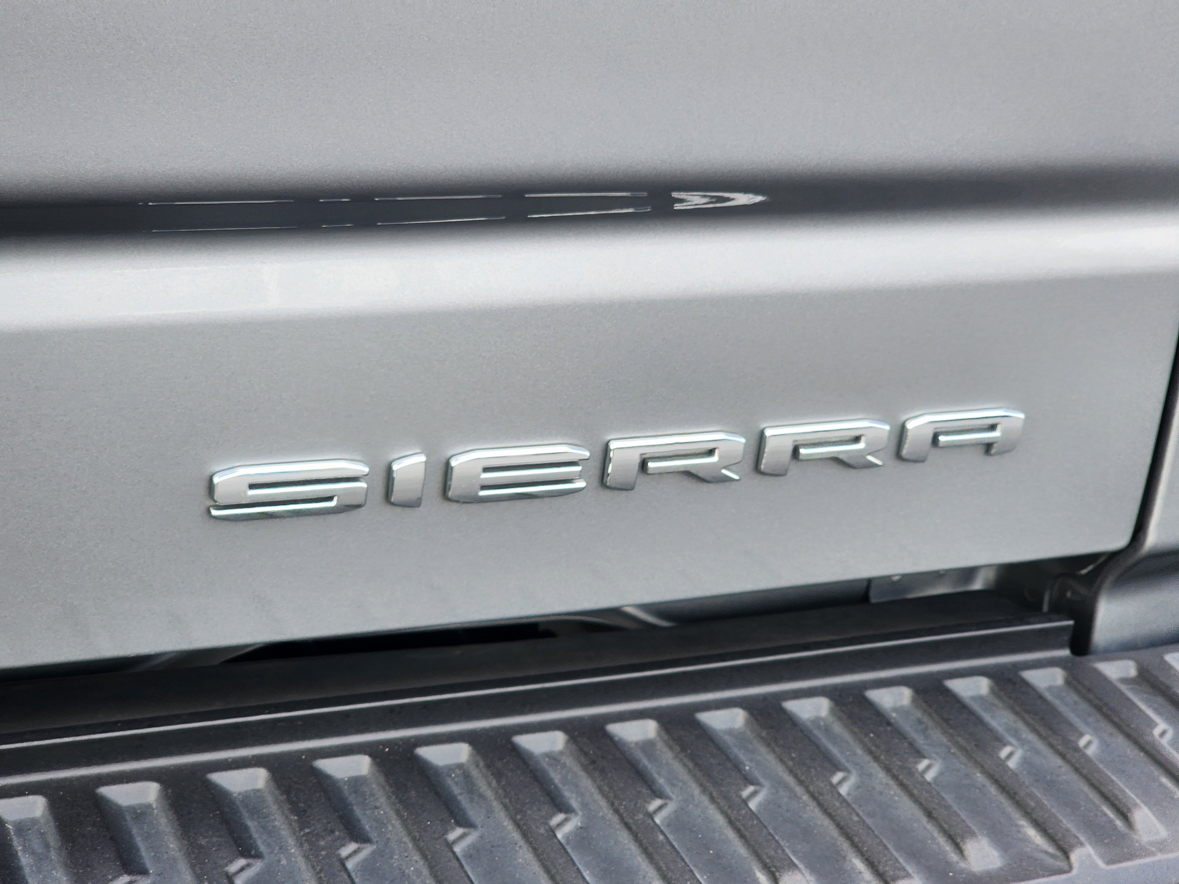 Used 2024 GMC Sierra 1500 Denali Ultimate image 12