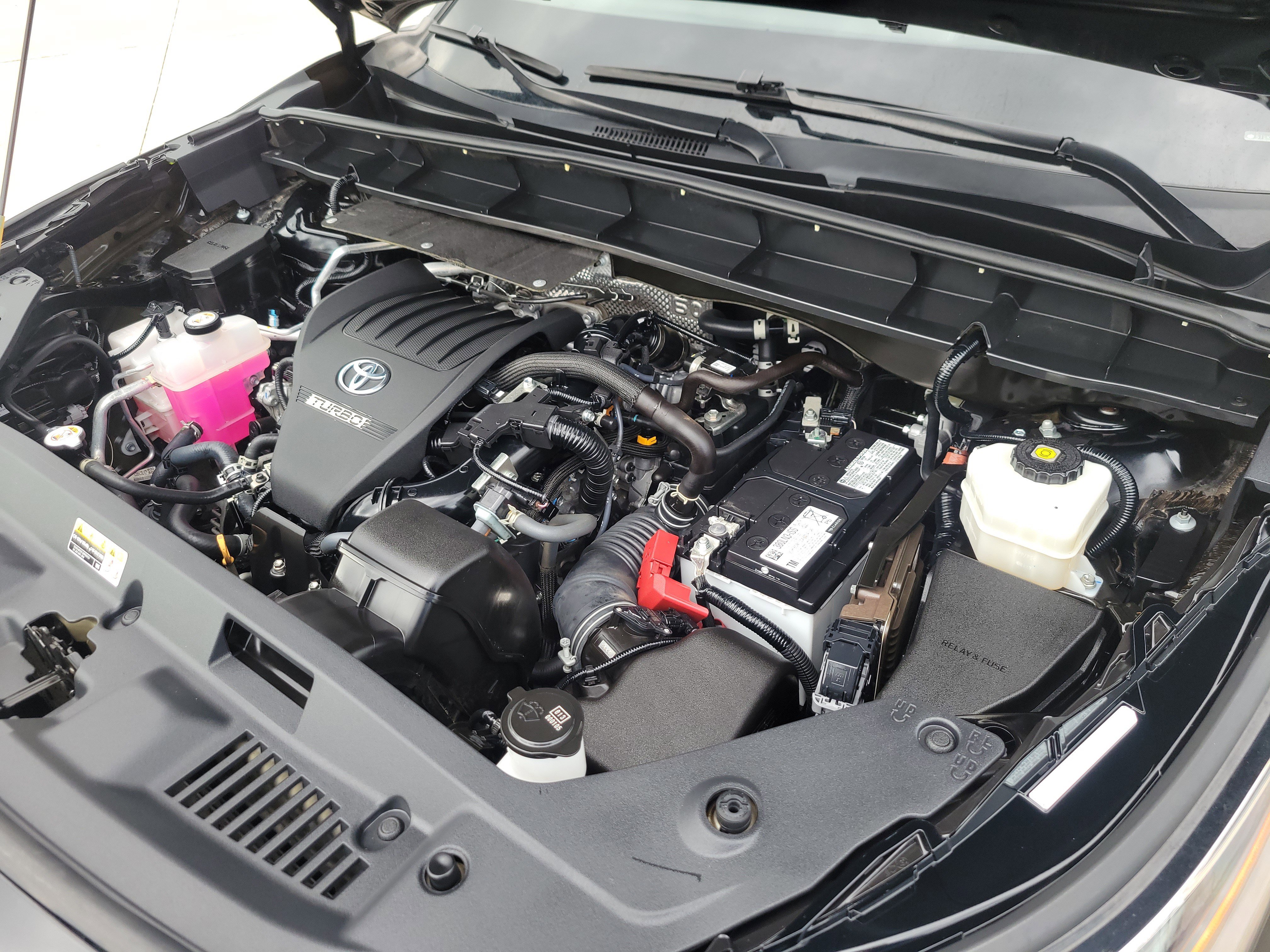 Used 2023 Toyota Highlander Limited image 32