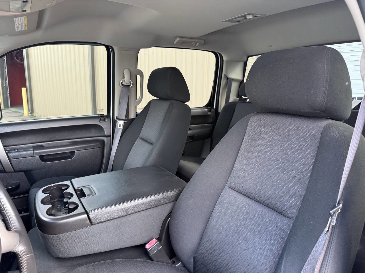 Used 2014 Chevrolet Silverado 2500 LT w/ Interior Plus Package image 12