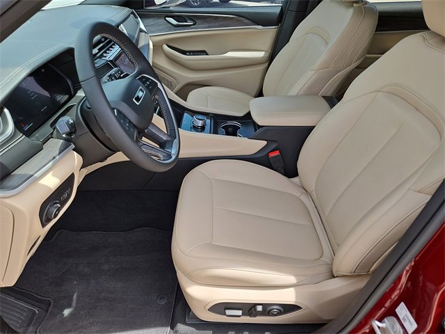 Used 2024 Jeep Grand Cherokee L Limited w/ Trailer Tow Package image 14