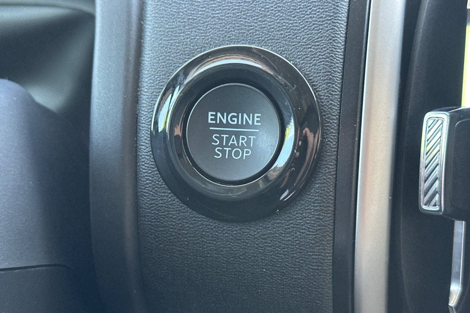 Used 2025 Ford Expedition Active image 23