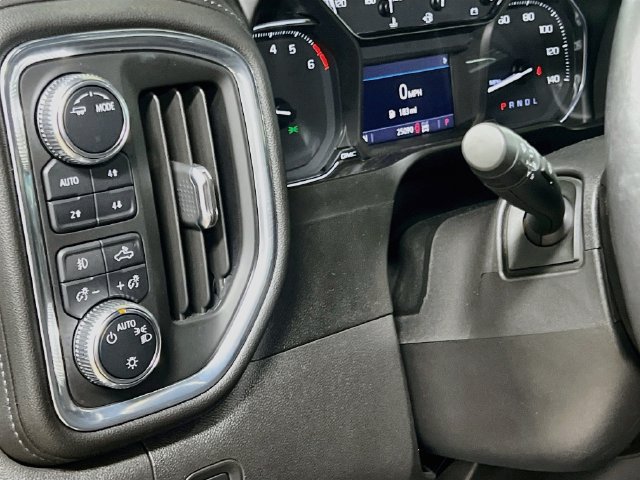 Used 2021 GMC Sierra 1500 Elevation w/ Preferred Package AWD/4WD image 10