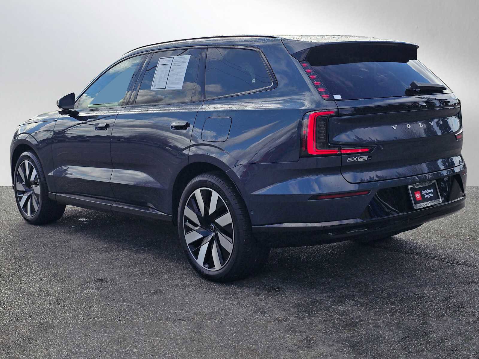 Used 2025 Volvo EX90 Ultra image 5