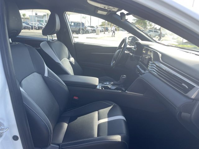 Used 2025 Toyota Camry SE FWD image 27