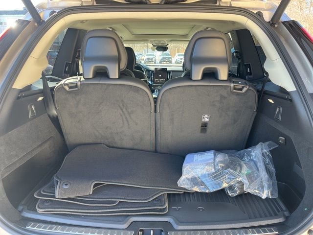 New 2026 Volvo XC90 T8 Ultra w/ Protection Package Premier image 17