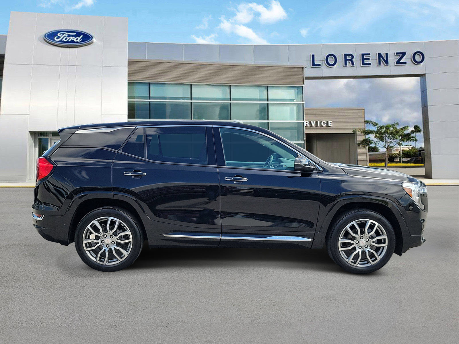 Used 2023 GMC Terrain Denali AWD/4WD image 4