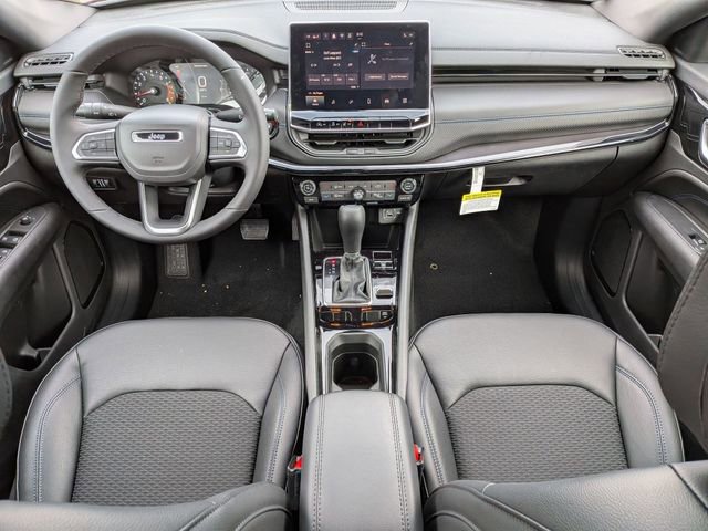 New 2026 Jeep Compass Latitude image 15