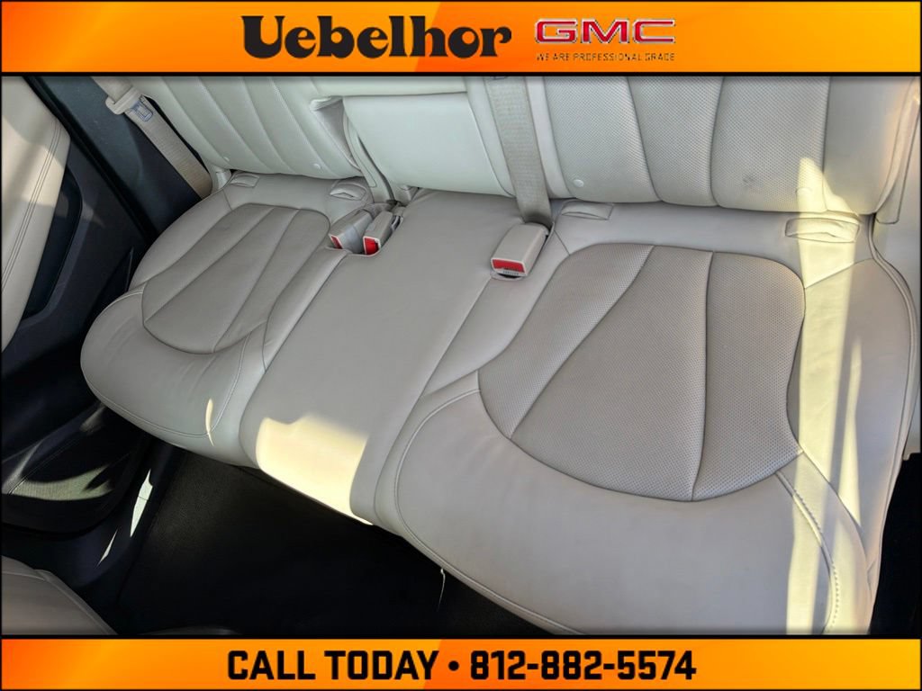 Used 2019 Buick Envision Premium AWD/4WD image 18