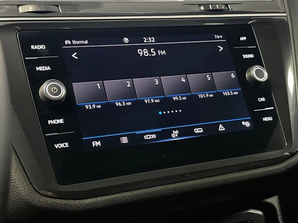 Certified 2023 Volkswagen Tiguan SE R-Line AWD/4WD image 27