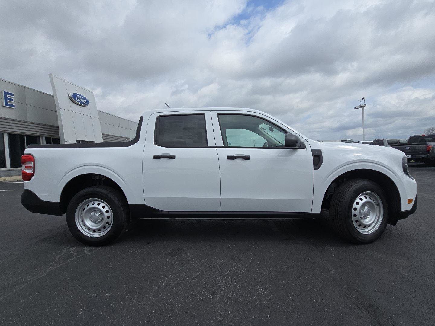 New 2026 Ford Maverick XL w/ Equipment Group 101A AWD/4WD image 10