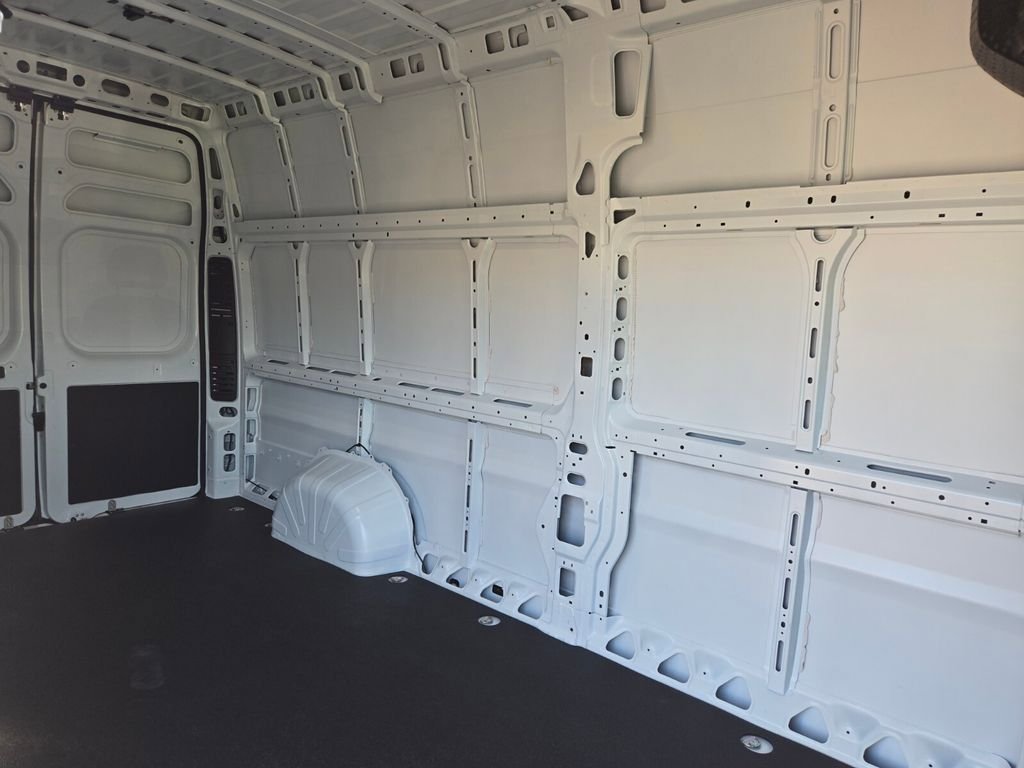 New 2024 RAM ProMaster 3500 w/ Quick Order Package 22H SLT+ FWD image 8