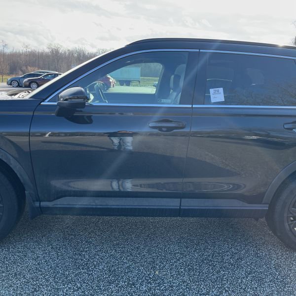 Used 2024 Honda CR-V Sport Touring image 4