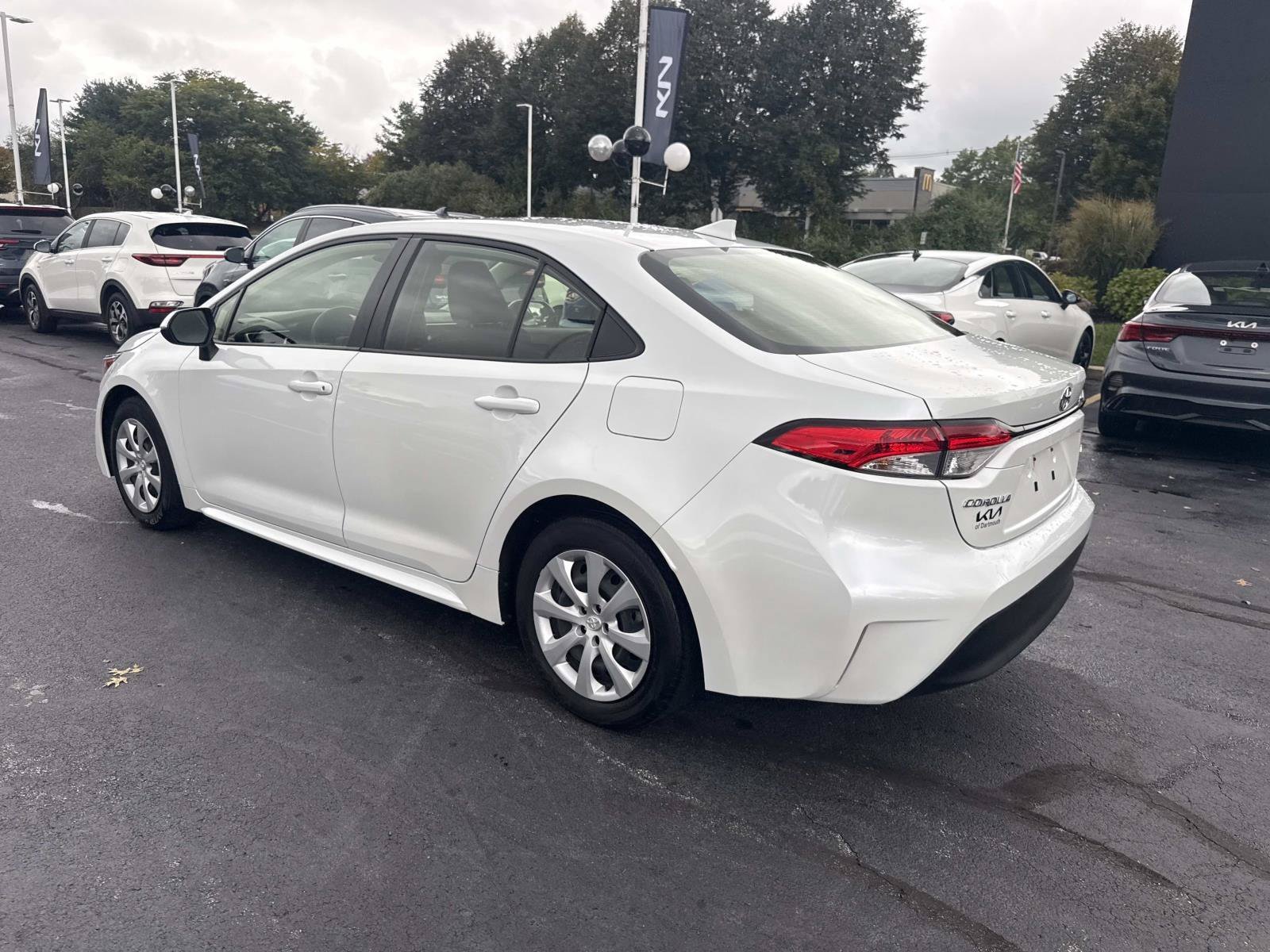Used 2024 Toyota Corolla LE FWD image 3