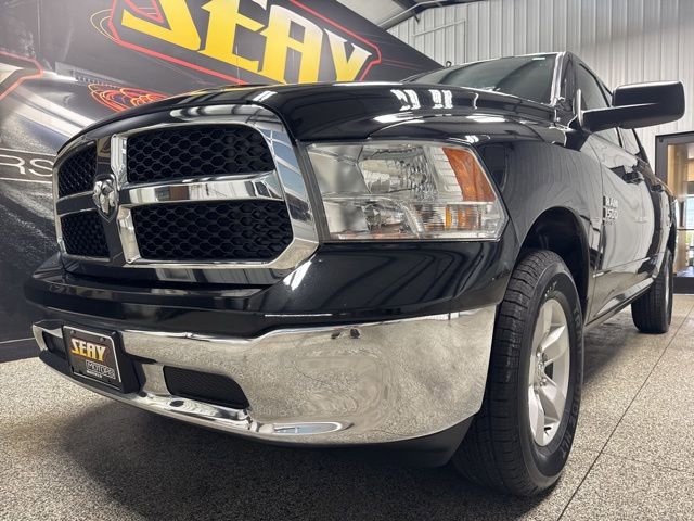 Used 2021 RAM 1500 Classic SLT image 2