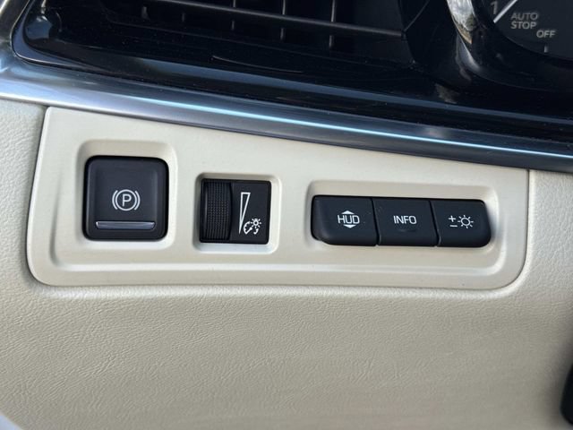 Certified 2023 Cadillac XT6 Premium Luxury w/ Technology Package FWD image 21