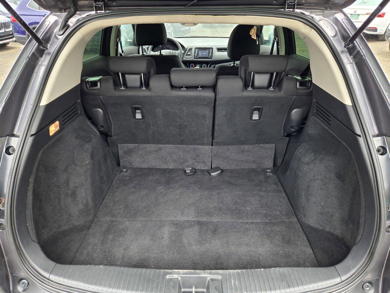 Used 2018 Honda HR-V LX image 27