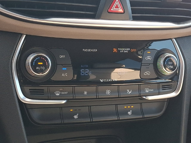 Used 2019 Hyundai Santa Fe SEL AWD/4WD image 15