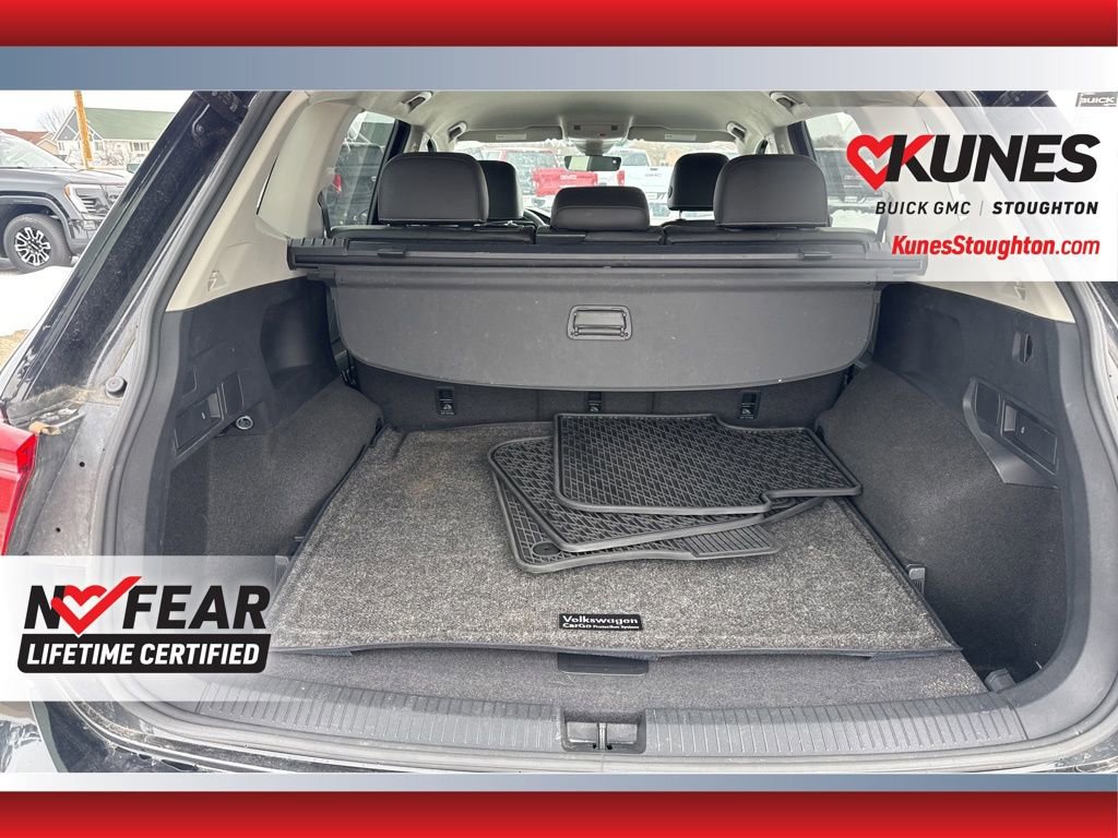 Used 2024 Volkswagen Tiguan Wolfsburg Edition image 11