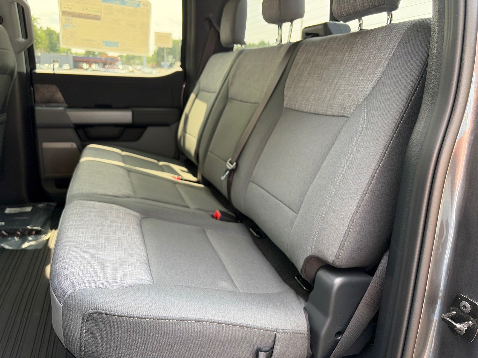 New 2026 Ford F250 XLT w/ XLT Premium Package AWD/4WD image 11