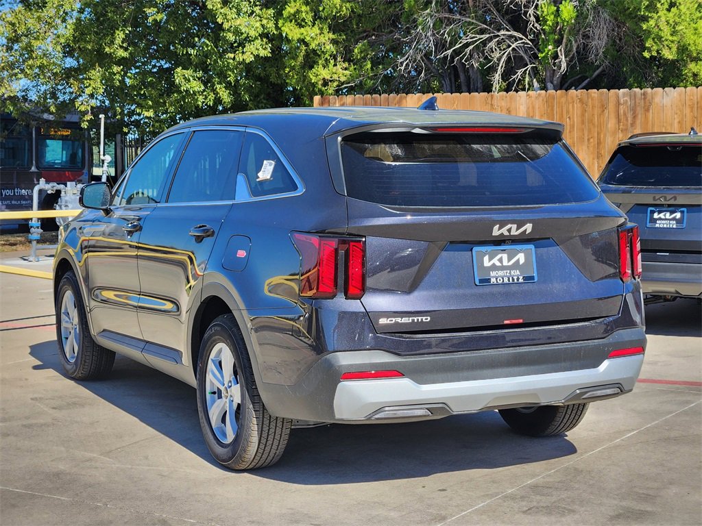 New 2026 Kia Sorento LX image 3