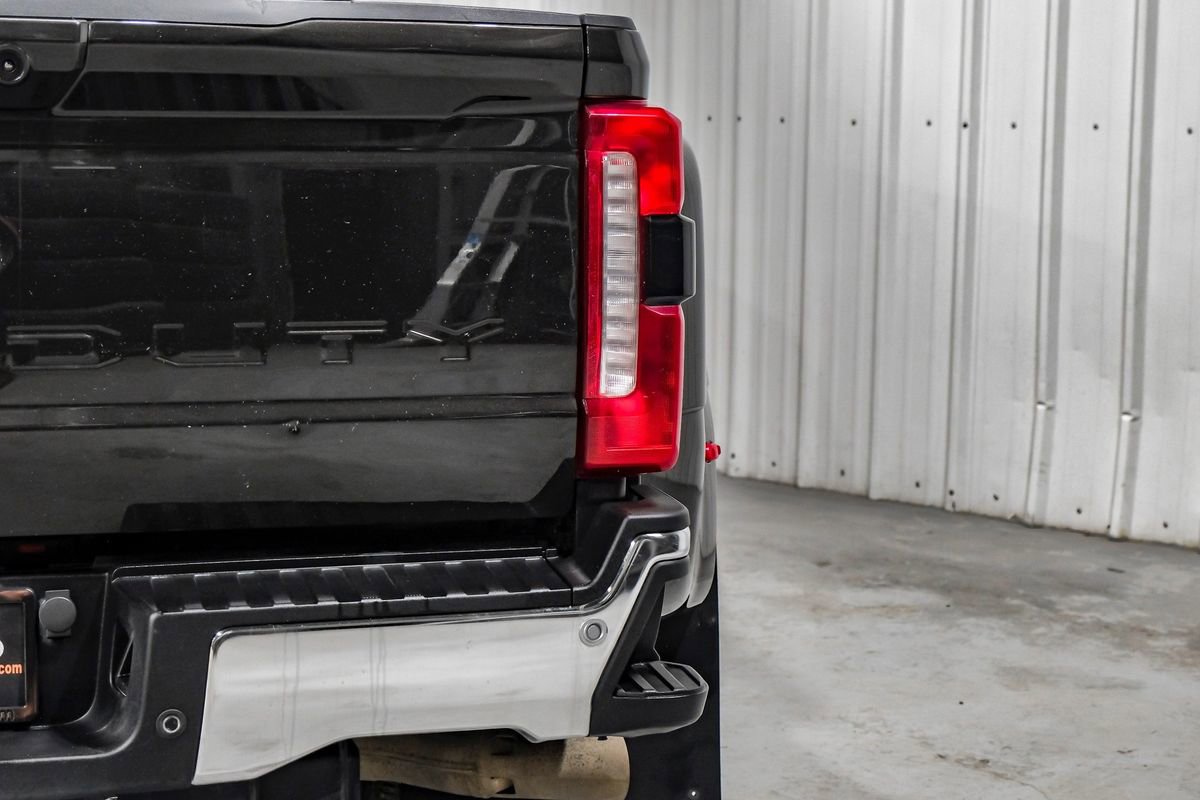 Used 2024 Ford F350 Lariat w/ FX4 Off-Road Package image 52