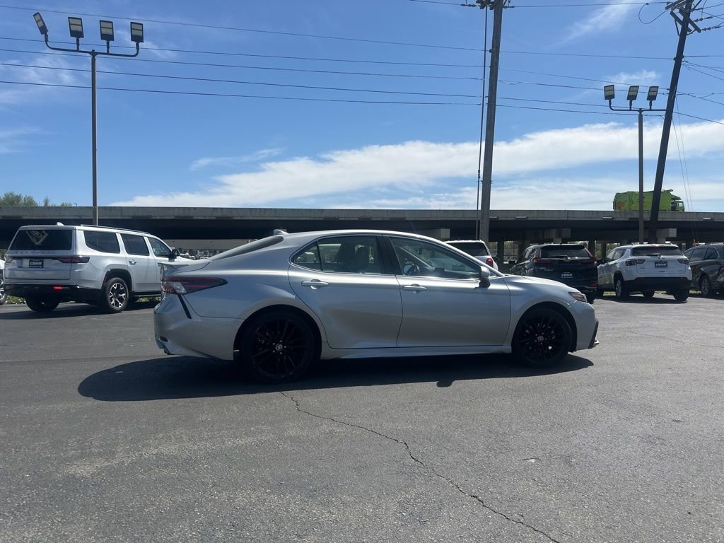 Used 2023 Toyota Camry XSE image 4