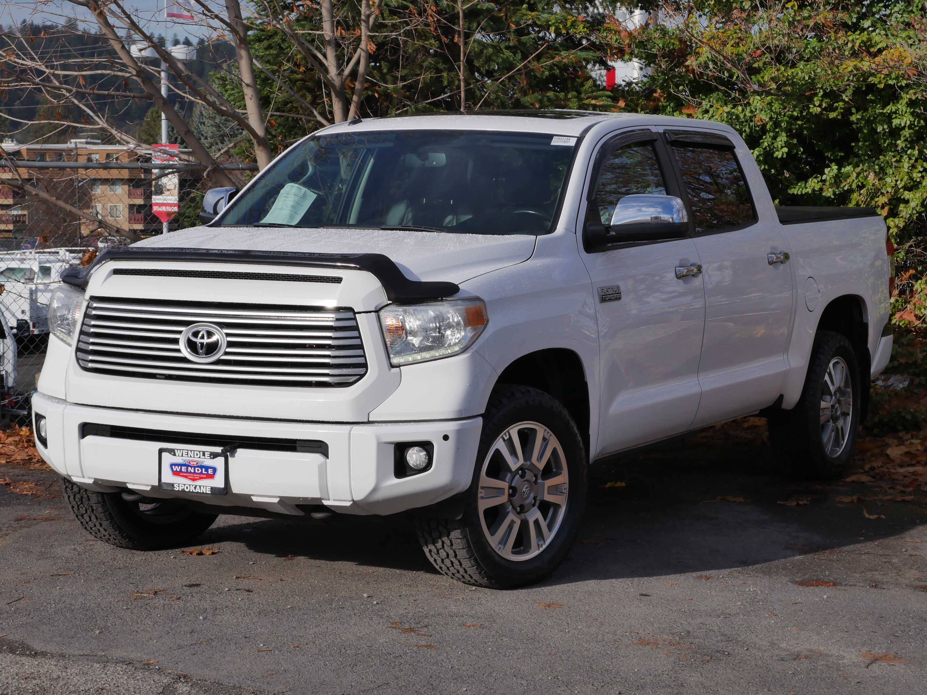 Used 2015 Toyota Tundra Platinum image 2