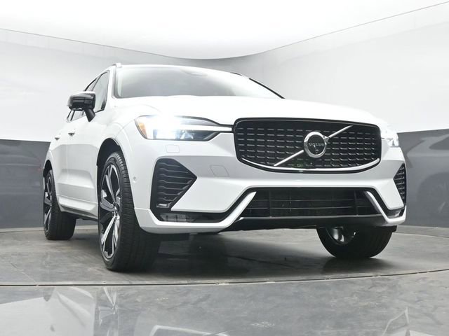 Used 2025 Volvo XC60 B5 Ultra w/ Protection Package Premier AWD/4WD image 40