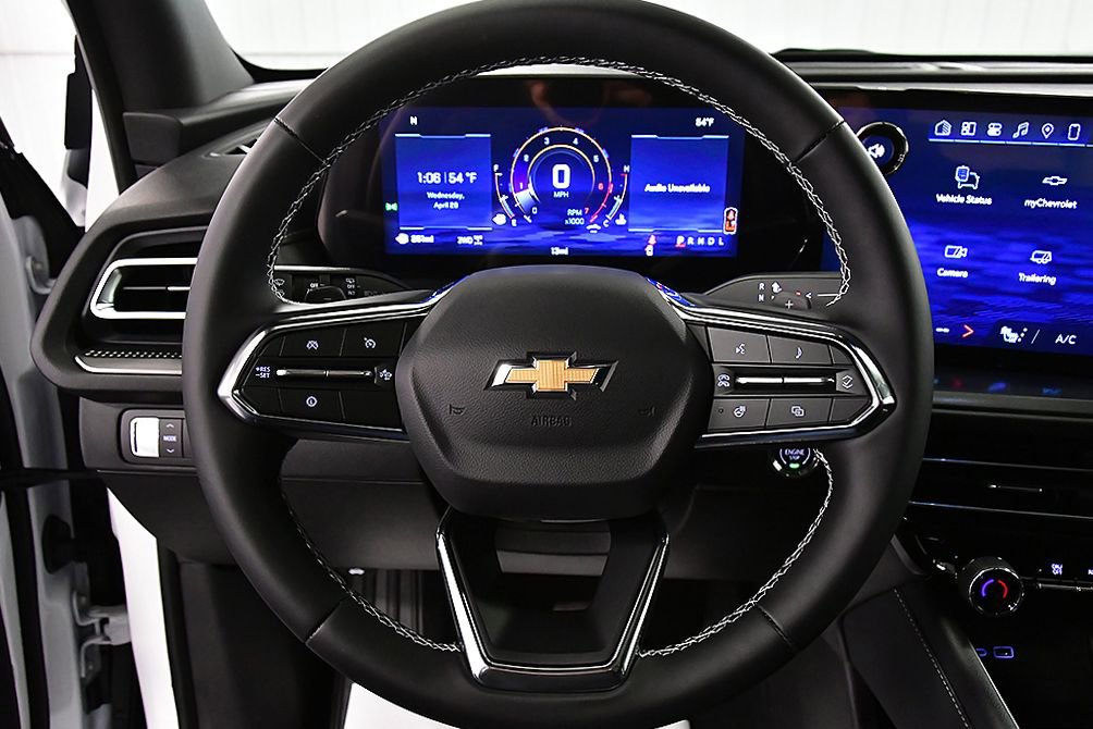New 2026 Chevrolet Traverse LT w/ Sun and Wheel Package AWD/4WD image 17