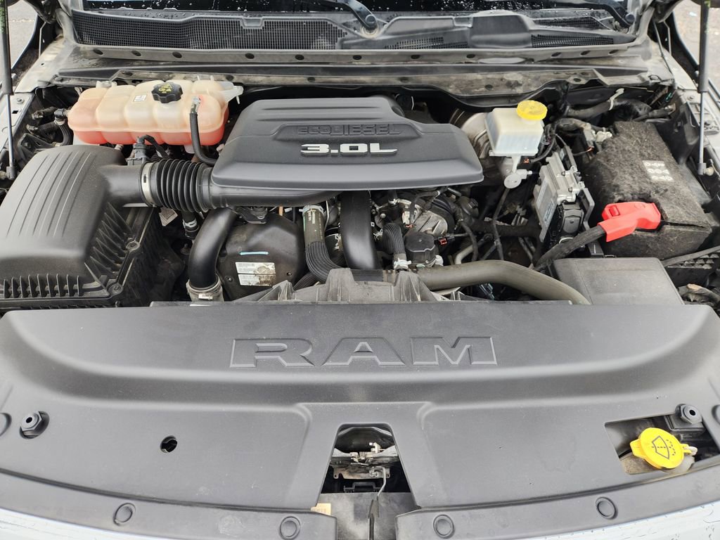 Used 2021 RAM 1500 Laramie RWD image 32