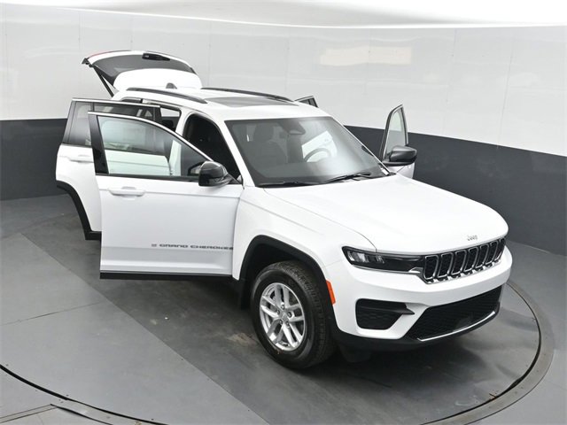 New 2025 Jeep Grand Cherokee Laredo image 50