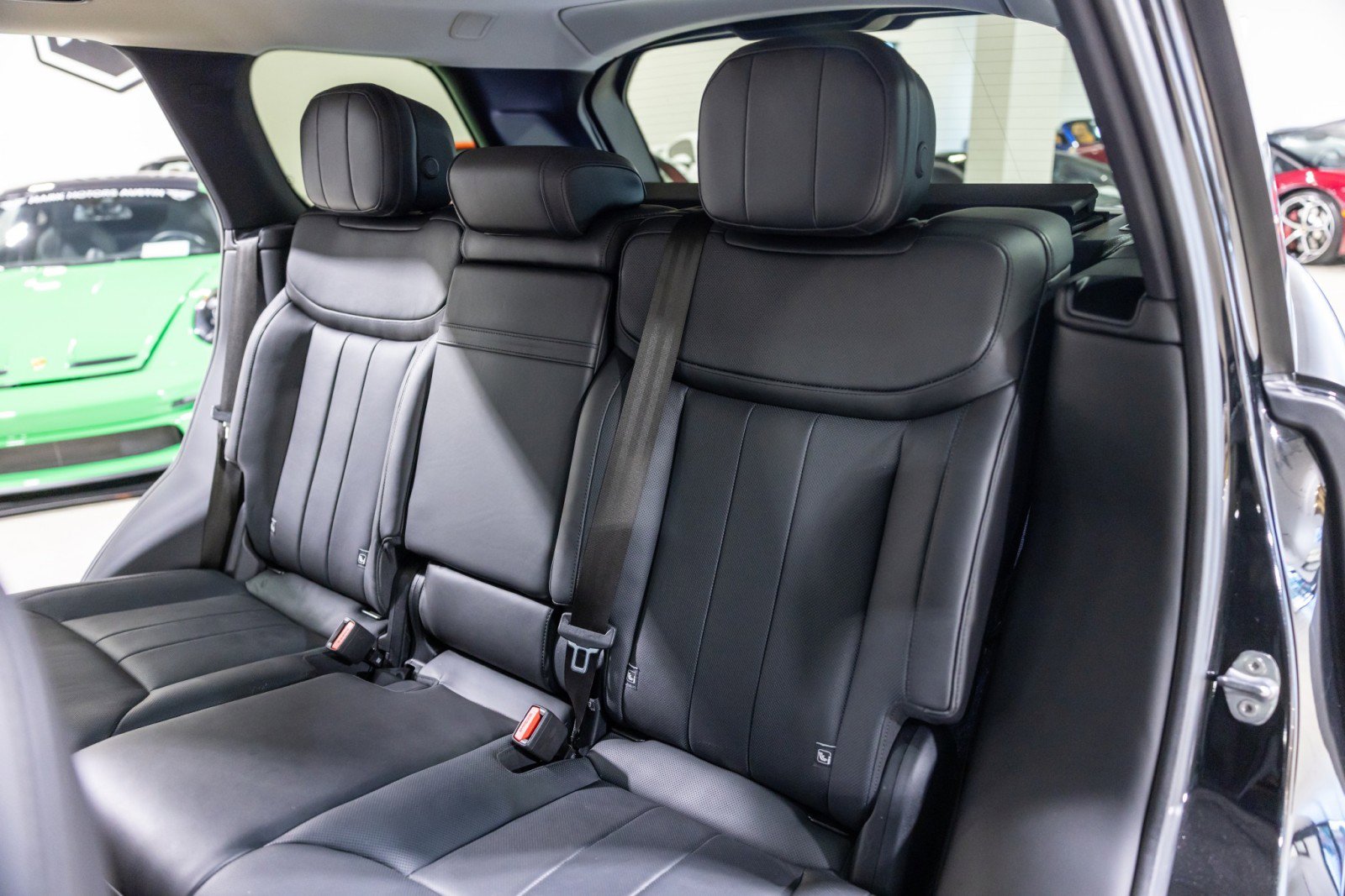 Used 2023 Land Rover Range Rover SE image 33