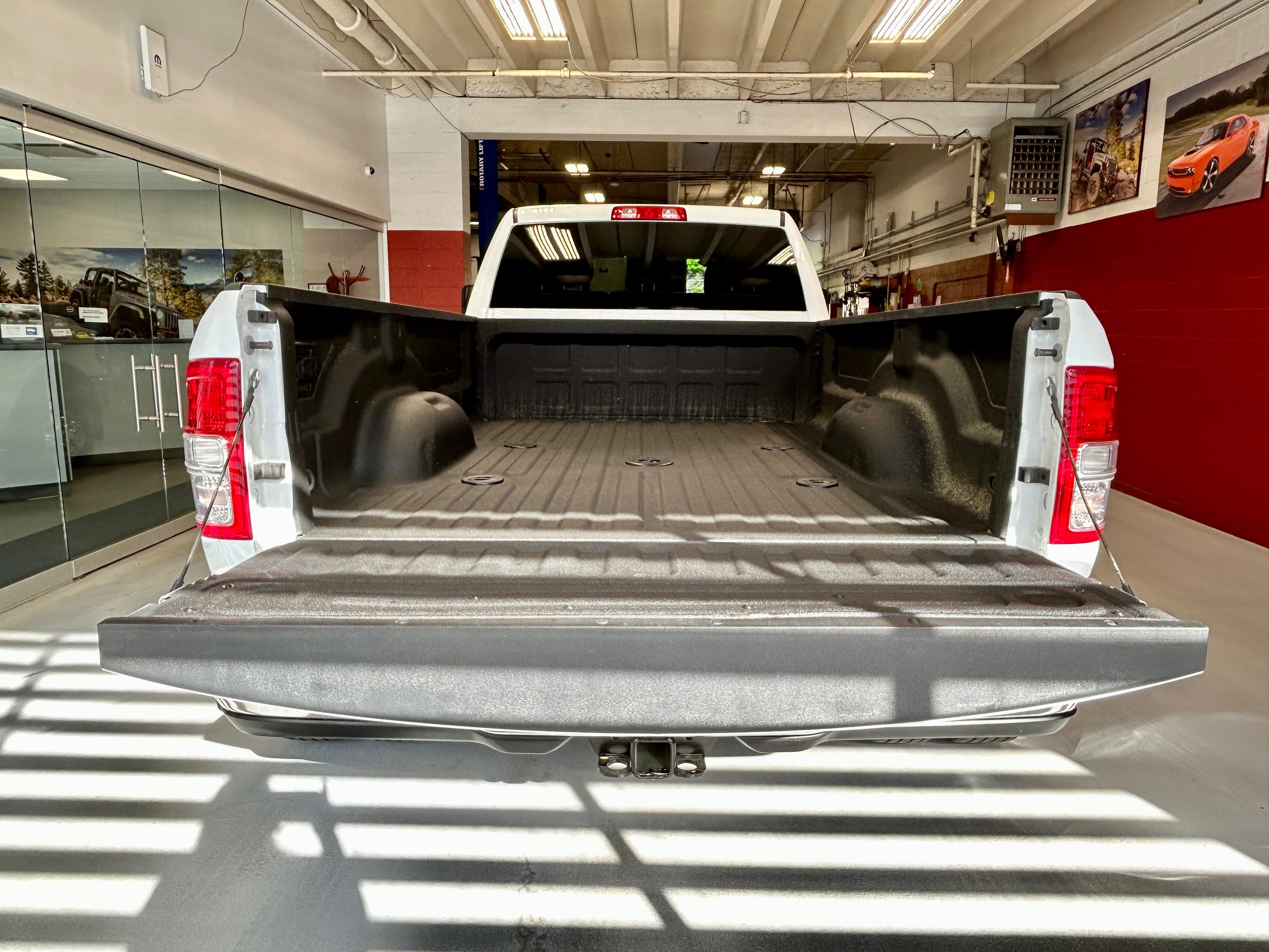 Used 2023 RAM 3500 Big Horn w/ Level 1 Equipment Group AWD/4WD image 7