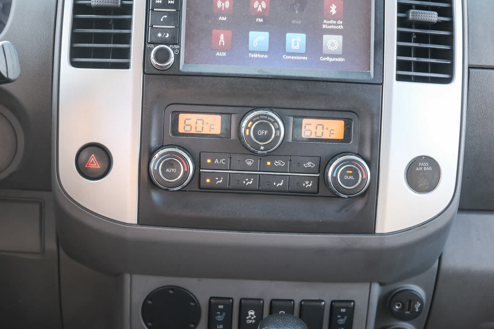 Used 2021 Nissan Frontier SV w/ Midnight Edition Floor Mats RWD image 15