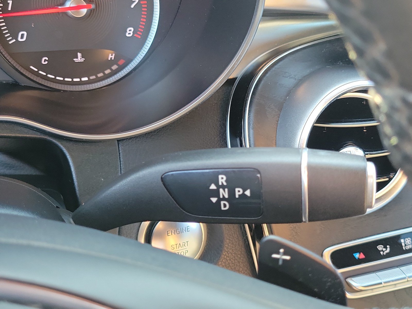 Used 2018 Mercedes-Benz GLC 300 image 24