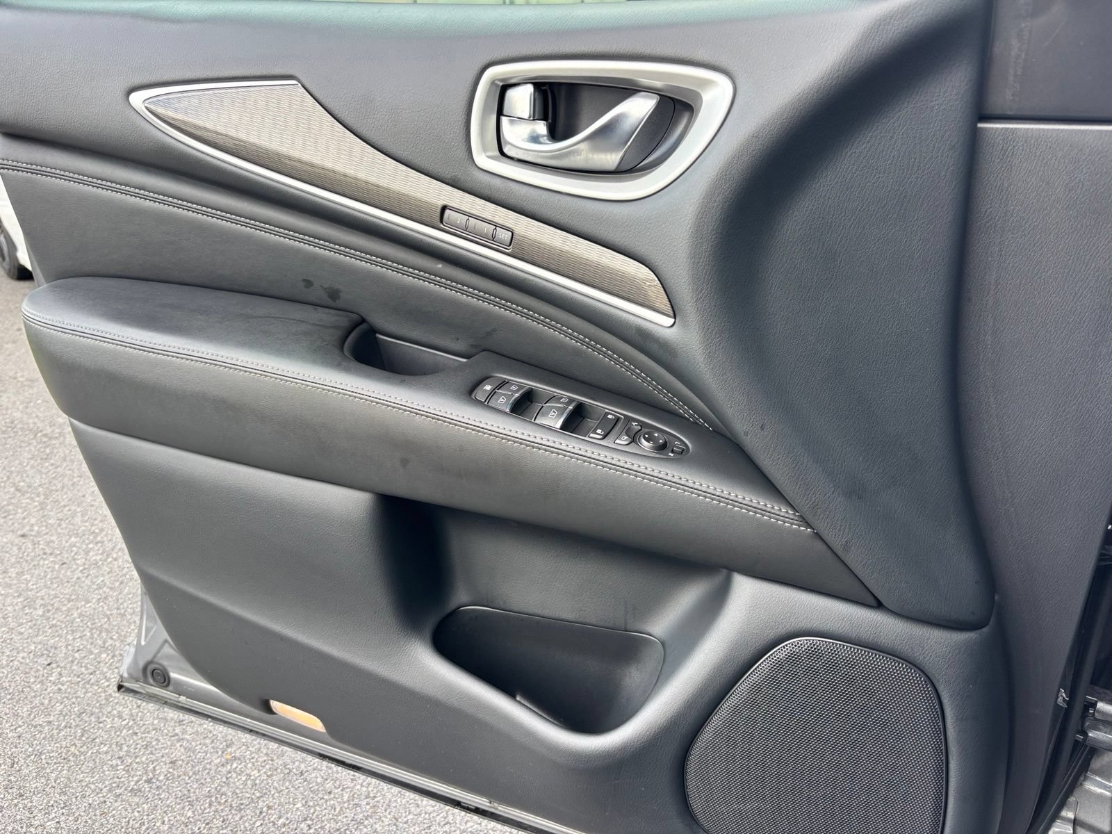 Used 2020 INFINITI QX60 Luxe FWD image 12
