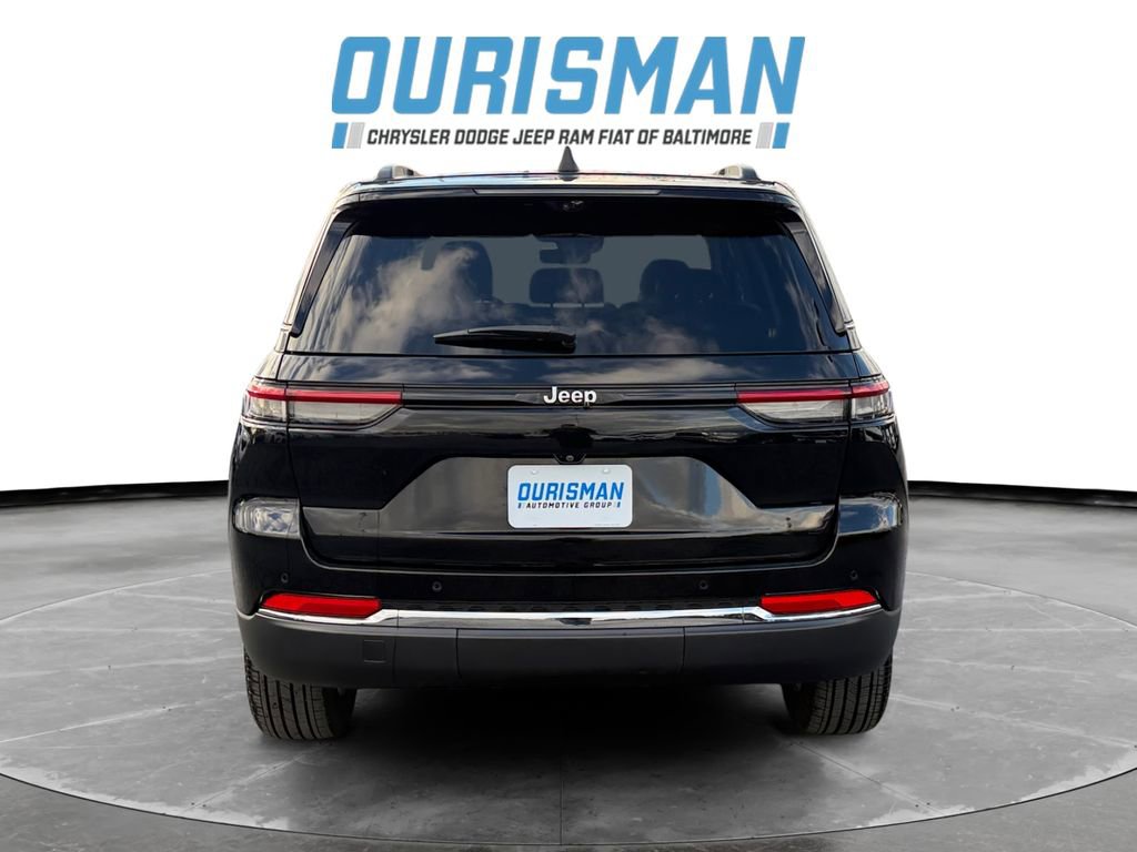 Used 2023 Jeep Grand Cherokee Limited w/ Luxury Tech Group II image 5