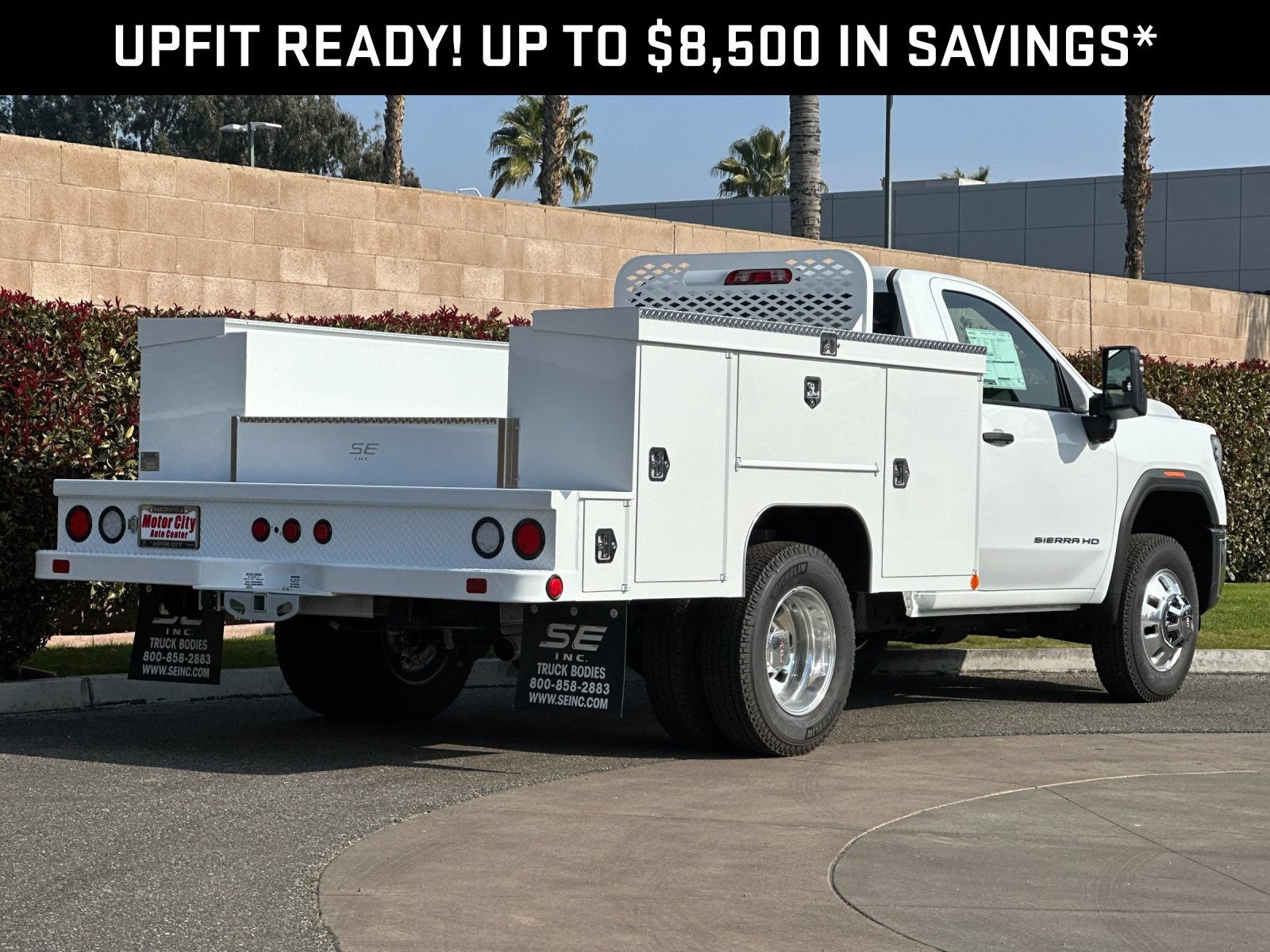 New 2025 GMC Sierra 3500 Pro w/ Convenience Package RWD video 4